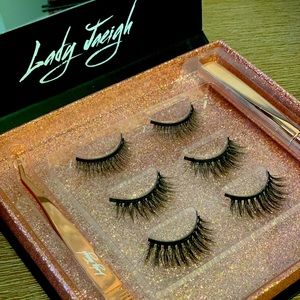 Luxury Magnetic Lashes by Lady Jaeigh🥰 75+ uses per box!